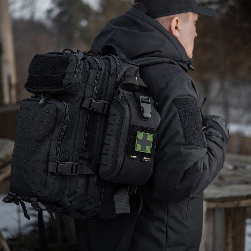 M-Tac нашивка Medic Cross Square ПВХ олива/чорний M-Tac нашивка Medic Cross Square ПВХ олива/чорний