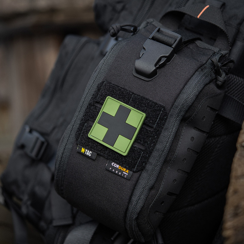 M-Tac нашивка Medic Cross Square ПВХ олива/чорний M-Tac нашивка Medic Cross Square ПВХ олива/чорний
