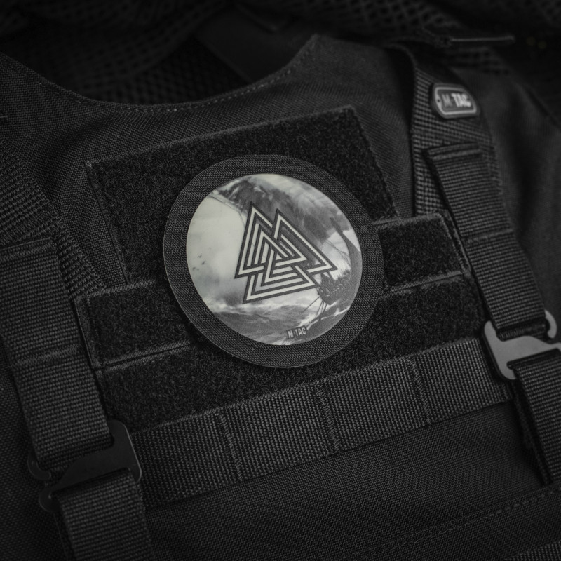M-Tac нашивка Валькнут/Драккар кругла (80 мм) Black/GID